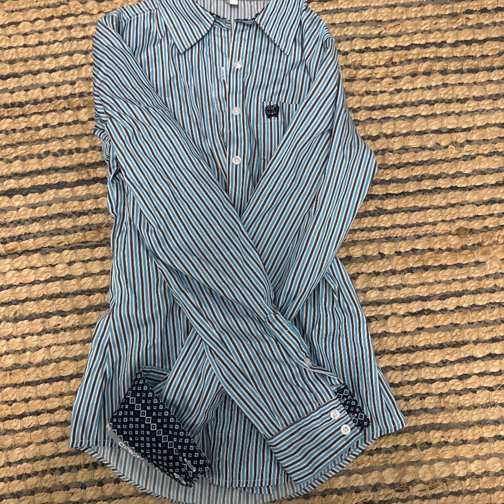 Cinch woman’s button up